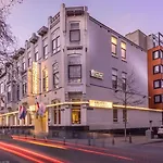 A&o 3*